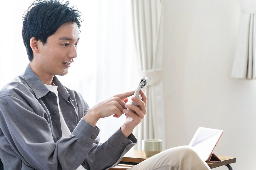 若い日本人男性