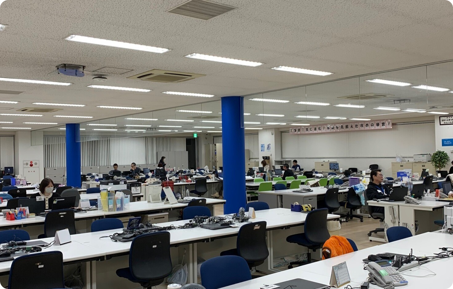 EDAセンター（神奈川）の執務室