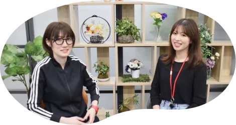 働く笑顔の社員